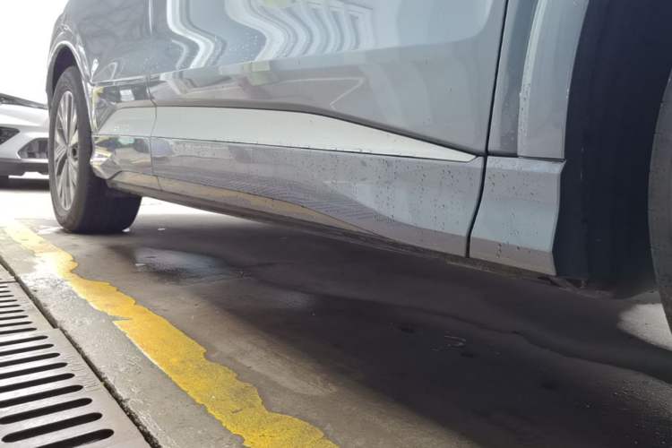 Used Audi Q4 e-tron 2024 40 e-tron Adventure Edition Right Side Sill