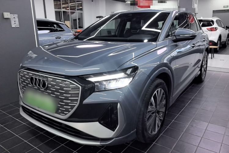 Audi Q4 e-tron 2024 40 e-tron Adventure Edition