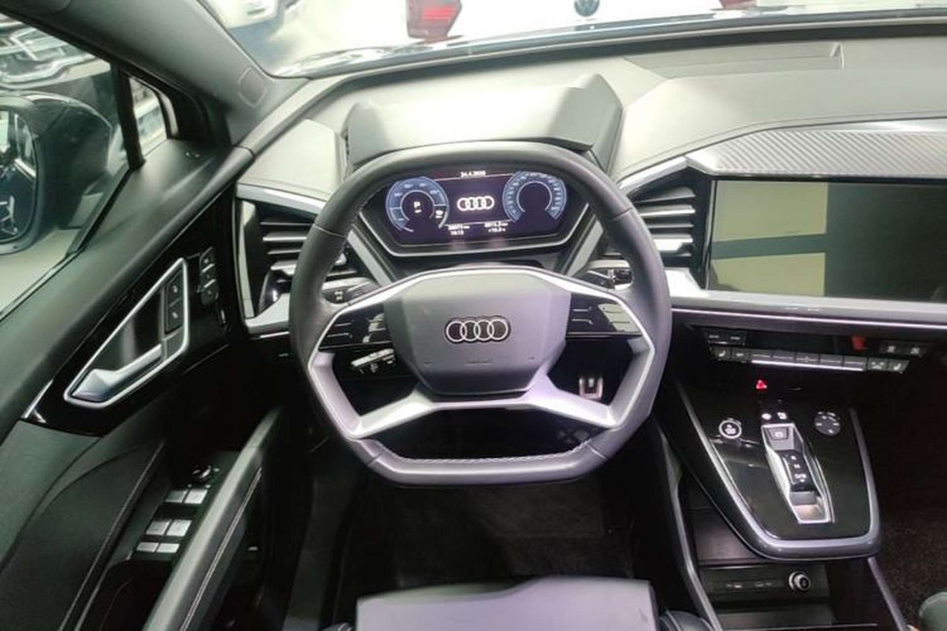 Used Audi Q4 e-tron 2024 50 e-tron quattro Creation Edition Midnight Steering Wheel