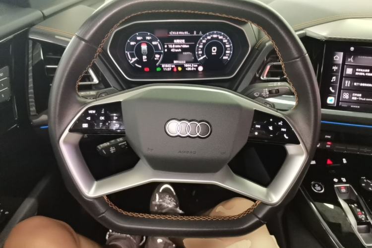 Used Audi Q4 e-tron 2024 50 e-tron quattro Creation Edition Midnight Steering Wheel