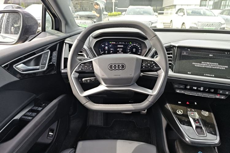 Used Audi Q4 e-tron 2024 40 e-tron Boundary Edition Steering Wheel