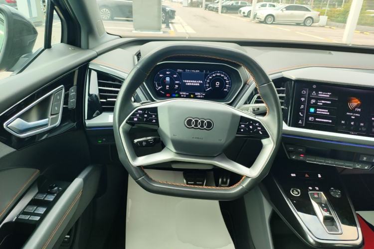 Used Audi Q4 e-tron 2024 40 e-tron Boundary Edition Steering Wheel