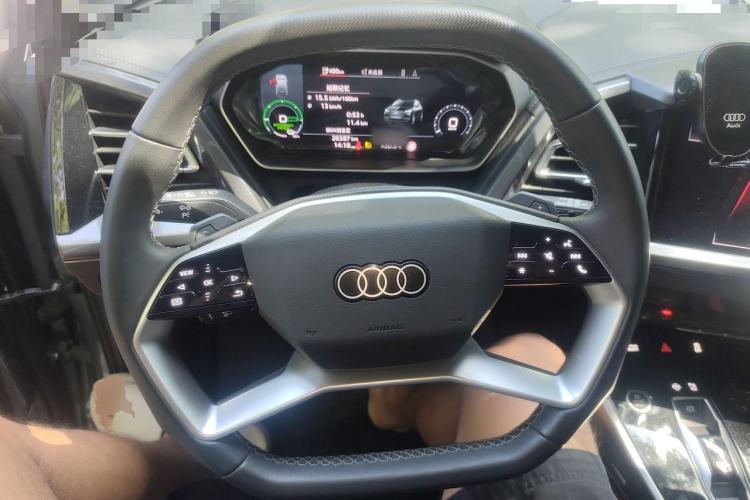Used Audi Q4 e-tron 2024 40 e-tron Boundary Edition Steering Wheel