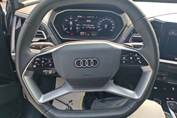 Used Audi Q4 e-tron 2024 40 e-tron Boundary Edition Steering Wheel