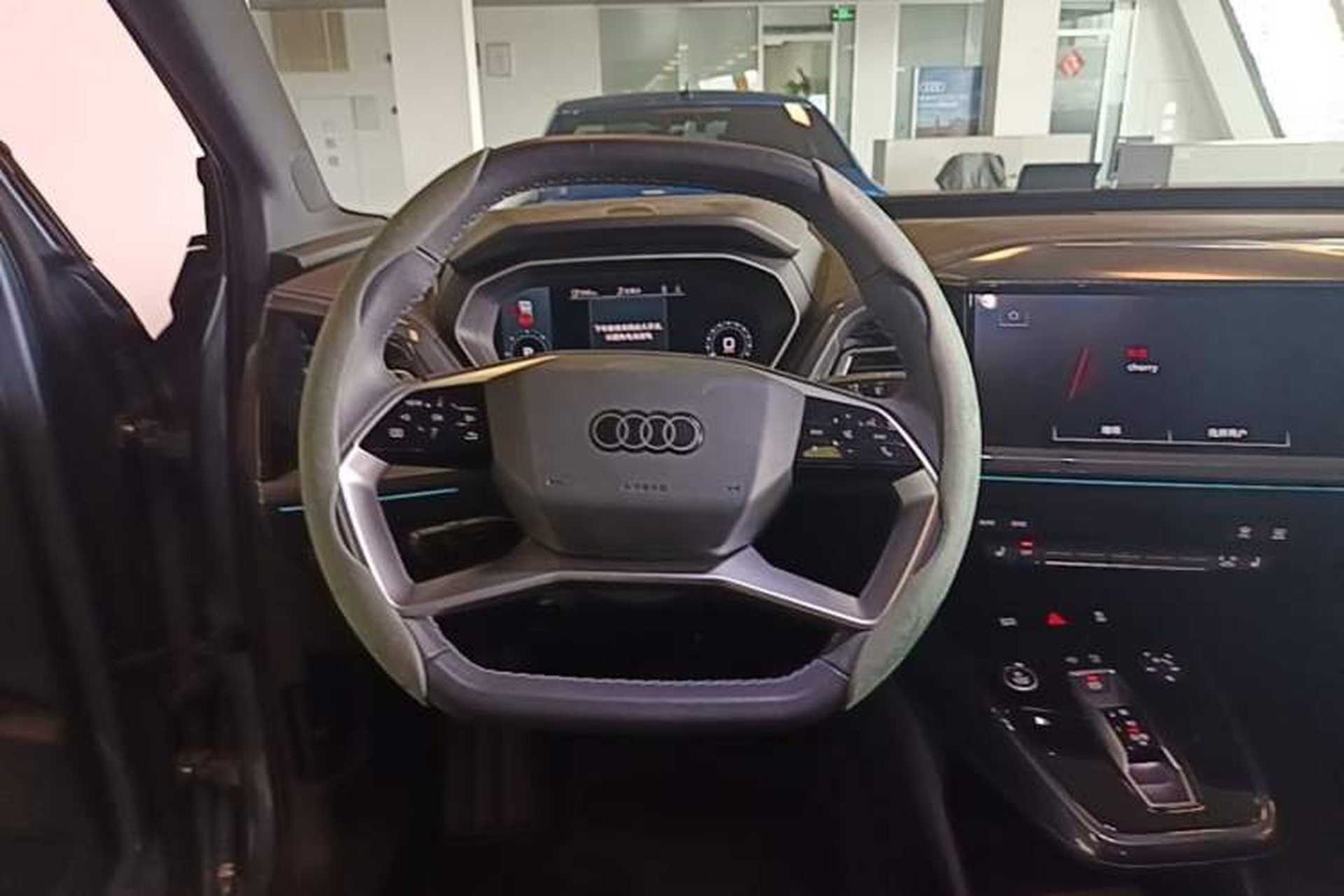 Used Audi Q4 e-tron 2024 40 e-tron Boundary Edition Steering Wheel