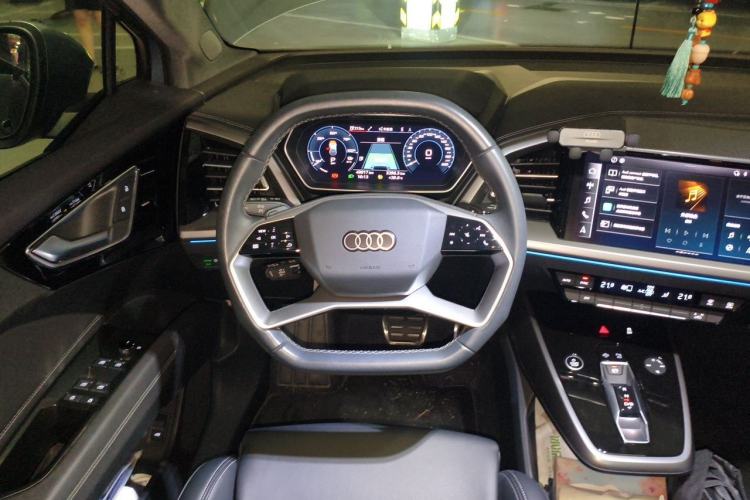 Used Audi Q4 e-tron 2024 40 e-tron Adventure Edition Steering Wheel
