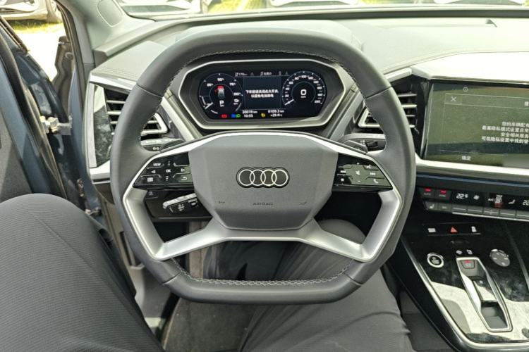 Used Audi Q4 e-tron 2024 40 e-tron Boundary Edition Steering Wheel