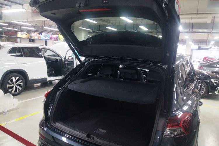 Used Audi Q4 e-tron 2024 50 e-tron quattro Creation Edition Midnight Trunk