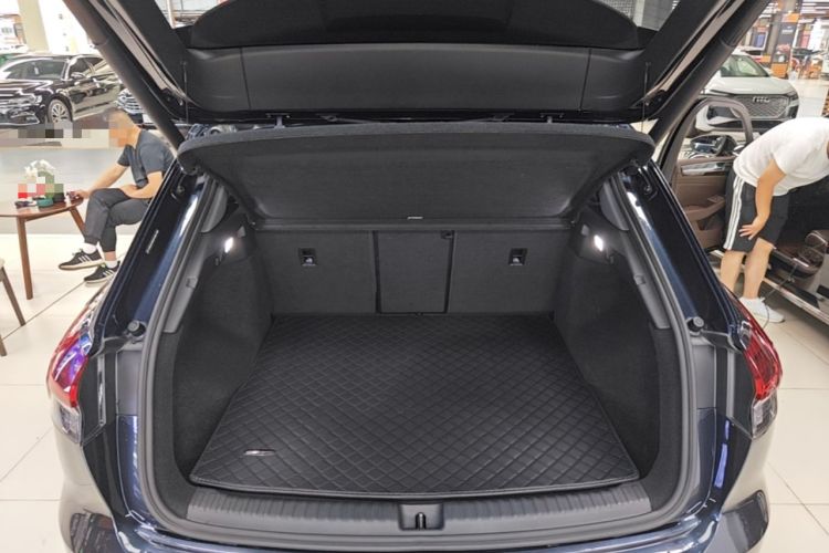 Used Audi Q4 e-tron 2024 40 e-tron Boundary Edition Trunk