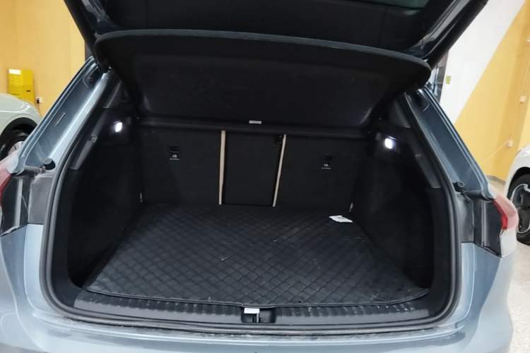 Used Audi Q4 e-tron 2024 40 e-tron Boundary Edition Trunk