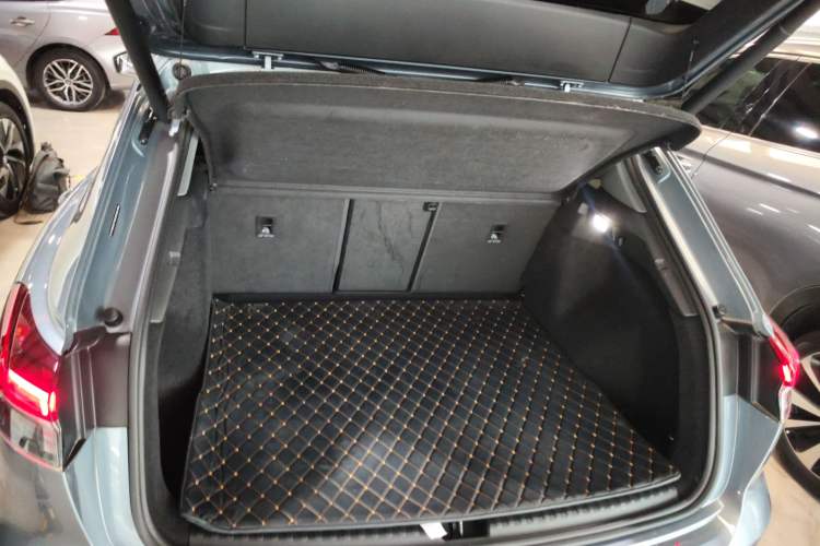 Used Audi Q4 e-tron 2024 40 e-tron Adventure Edition Trunk