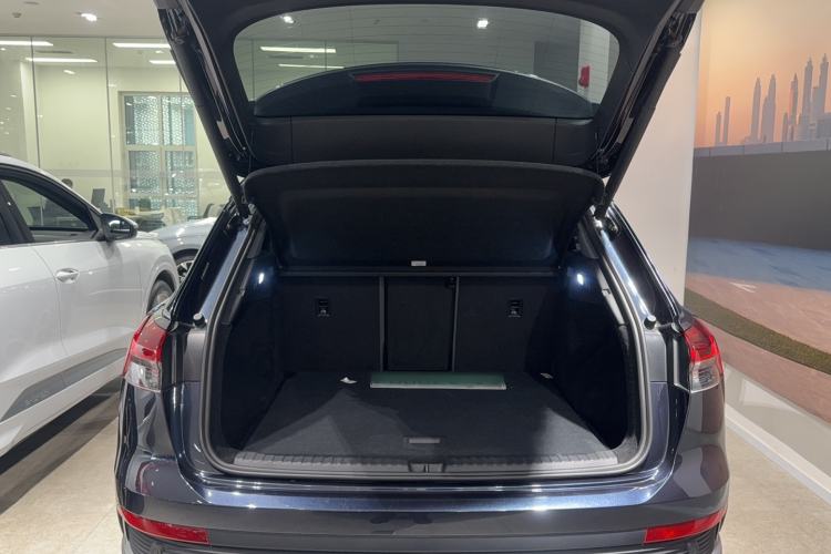 Used Audi Q4 e-tron 2024 40 e-tron Boundary Edition Trunk