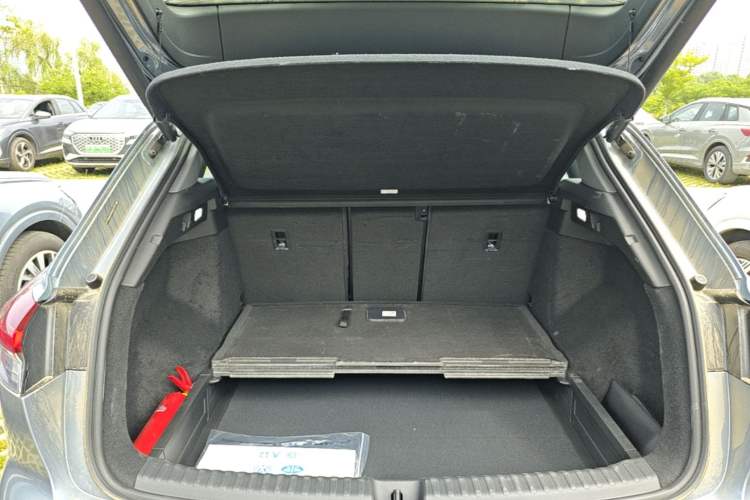 Used Audi Q4 e-tron 2024 40 e-tron Boundary Edition Trunk
