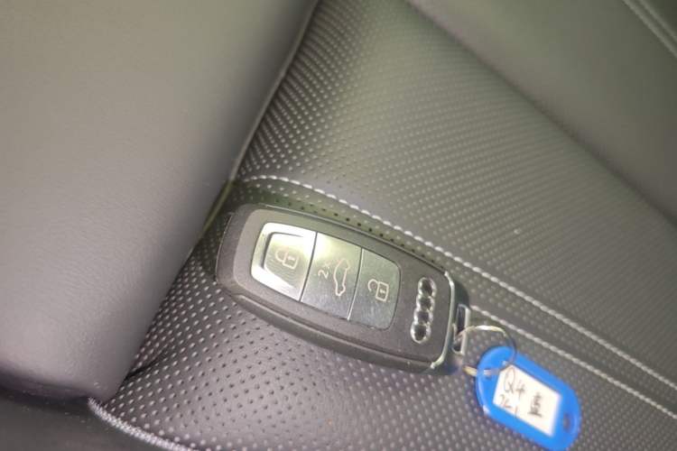 Used Audi Q4 e-tron 2024 40 e-tron Boundary Edition Vehicle Key