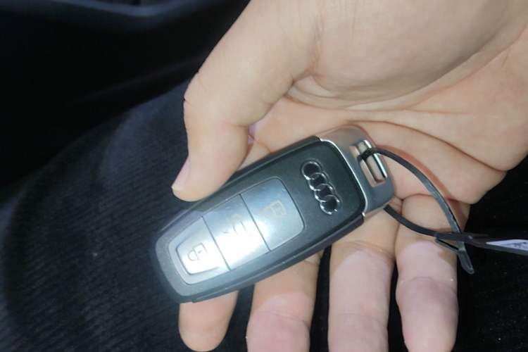 Used Audi Q4 e-tron 2024 40 e-tron Boundary Edition Vehicle Key
