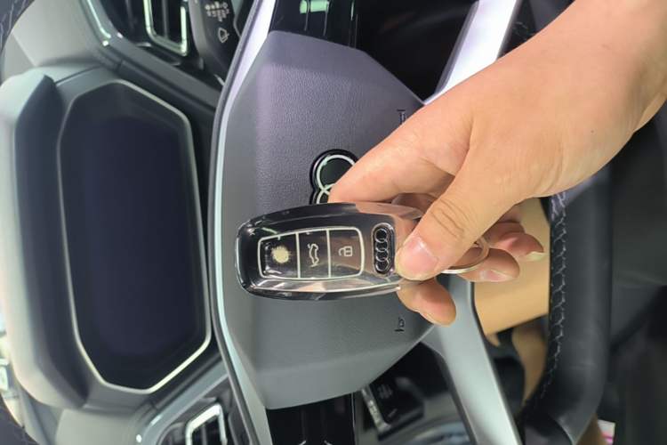 Used Audi Q4 e-tron 2024 40 e-tron Boundary Edition Vehicle Key