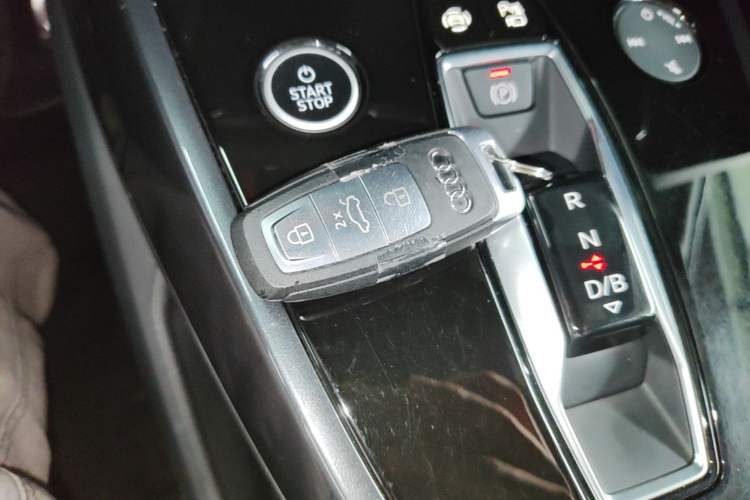 Used Audi Q4 e-tron 2024 40 e-tron Boundary Edition Vehicle Key