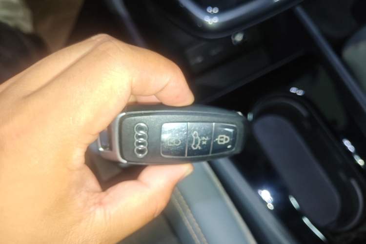 Used Audi Q4 e-tron 2024 40 e-tron Boundary Edition Vehicle Key