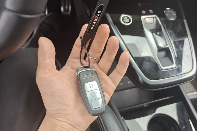 Used Audi Q4 e-tron 2024 40 e-tron Boundary Edition Vehicle Key