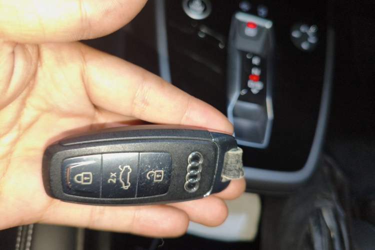 Used Audi Q4 e-tron 2024 40 e-tron Adventure Edition Vehicle Key