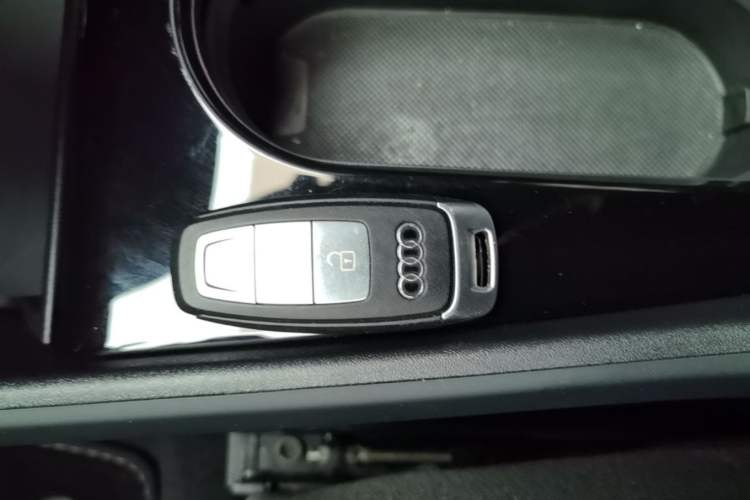 Used Audi Q4 e-tron 2024 40 e-tron Adventure Edition Vehicle Key