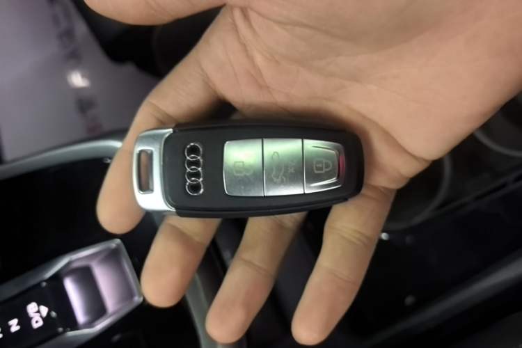 Used Audi Q4 e-tron 2024 40 e-tron Adventure Edition Vehicle Key