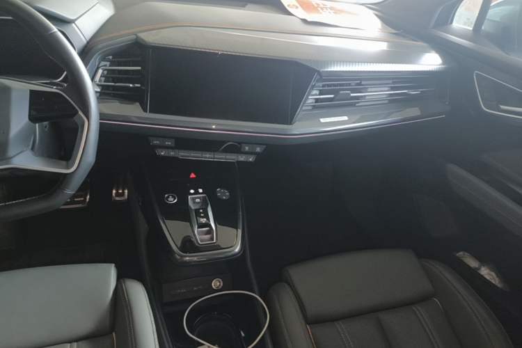 Used Audi Q4 e-tron 2024 40 e-tron Boundary Edition Audio And AC Panel