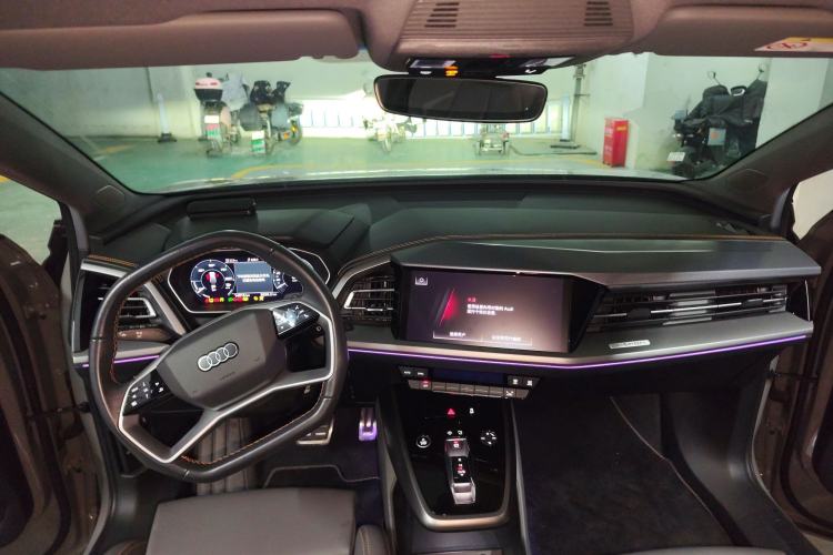 Used Audi Q4 e-tron 2024 40 e-tron Adventure Edition Center Console