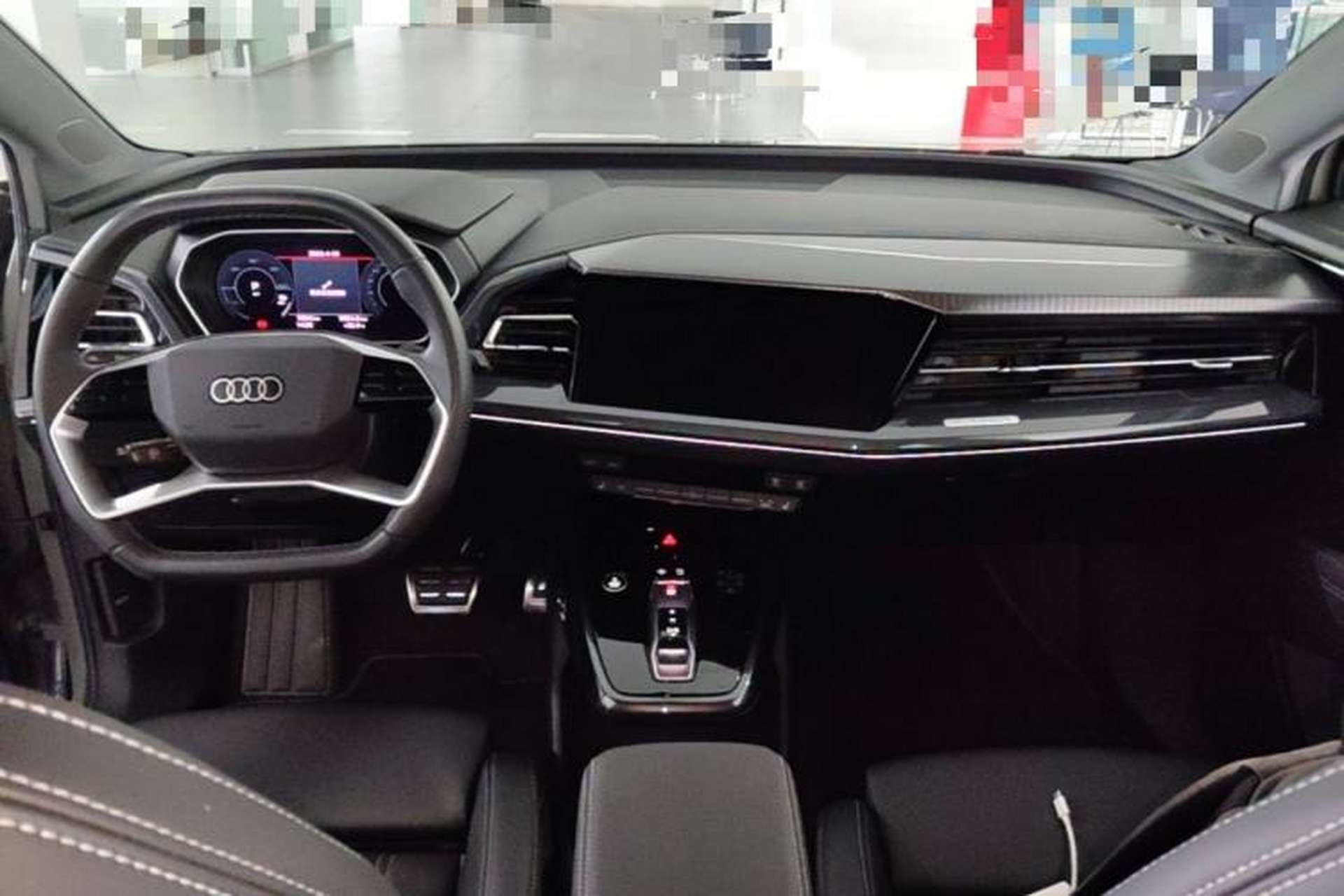 Used Audi Q4 e-tron 2024 40 e-tron Boundary Edition Center Console
