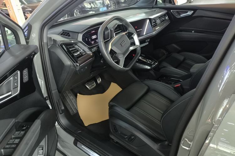 Used Audi Q4 e-tron 2024 40 e-tron Boundary Edition Driver Seat