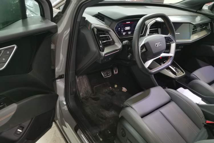 Used Audi Q4 e-tron 2024 40 e-tron Adventure Edition Driver Seat