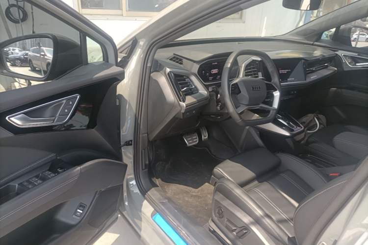 Used Audi Q4 e-tron 2024 40 e-tron Adventure Edition Driver Seat