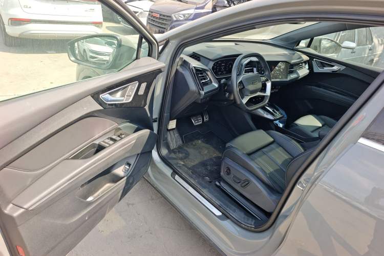 Used Audi Q4 e-tron 2024 40 e-tron Boundary Edition Driver Seat