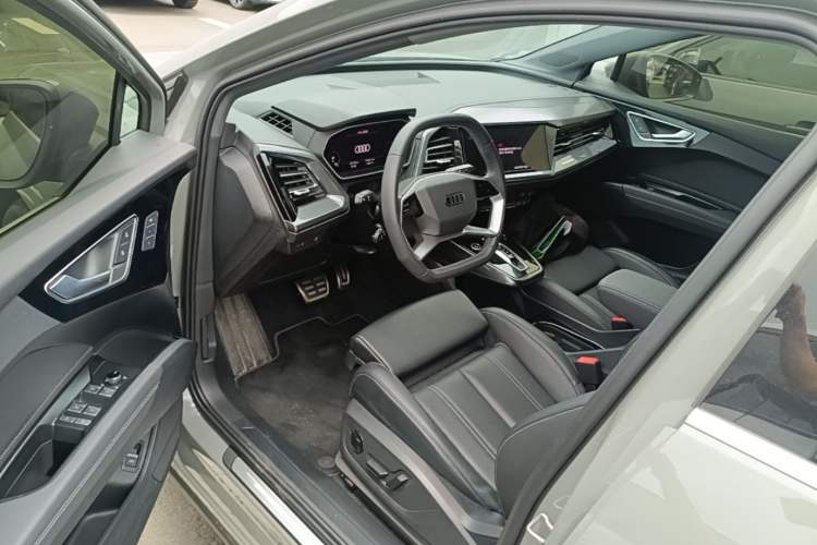 Used Audi Q4 e-tron 2024 40 e-tron Boundary Edition Driver Seat