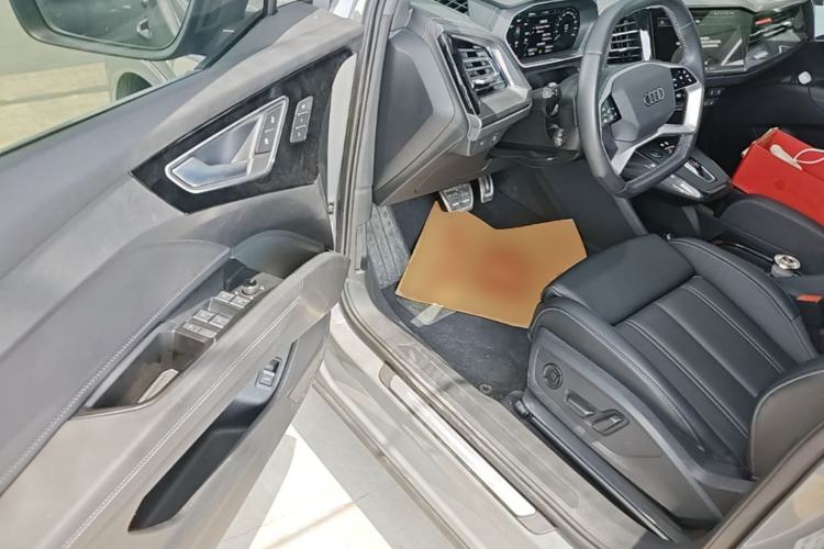 Used Audi Q4 e-tron 2024 40 e-tron Boundary Edition Driver Seat