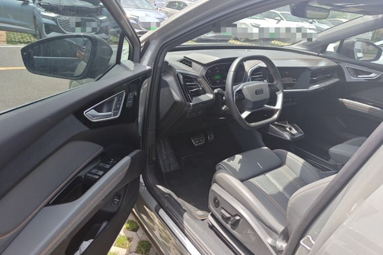 Used Audi Q4 e-tron 2024 40 e-tron Boundary Edition Driver Seat