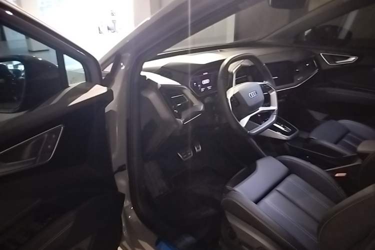 Used Audi Q4 e-tron 2024 40 e-tron Adventure Edition Driver Seat
