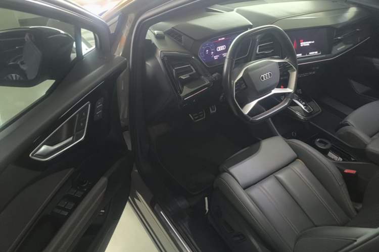 Used Audi Q4 e-tron 2024 40 e-tron Boundary Edition Driver Seat