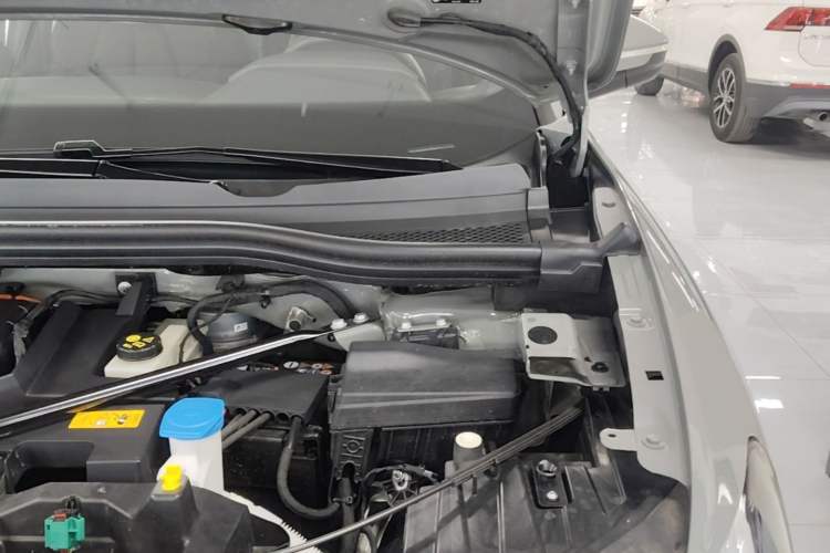 Used Audi Q4 e-tron 2024 40 e-tron Boundary Edition Engine Bay Left