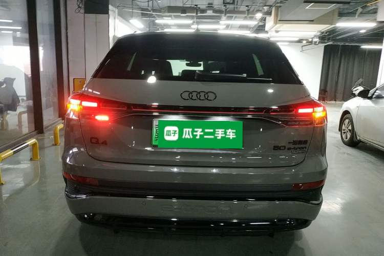 Used Audi Q4 e-tron 2024 50 e-tron quattro Creation Edition Midnight Exterior 4