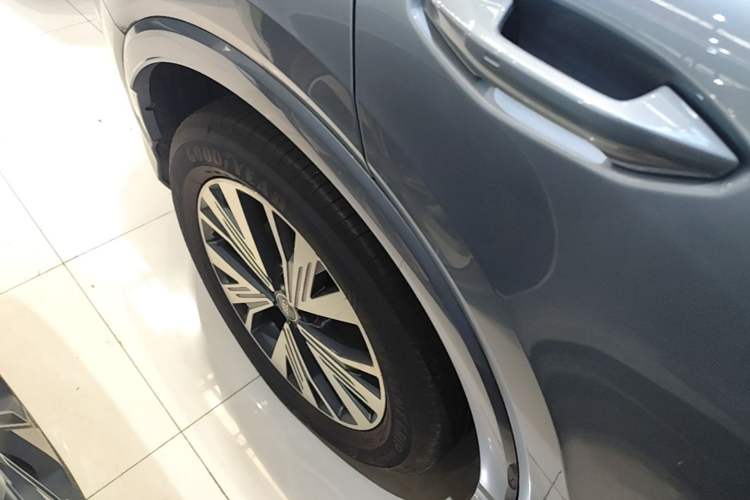 Used Audi Q4 e-tron 2024 40 e-tron Adventure Edition Exterior 5