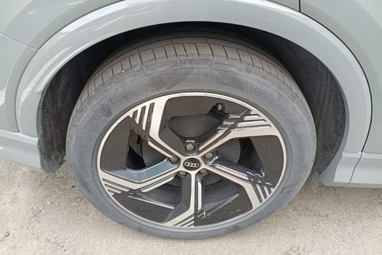 Used Audi Q4 e-tron 2024 40 e-tron Boundary Edition Exterior 5