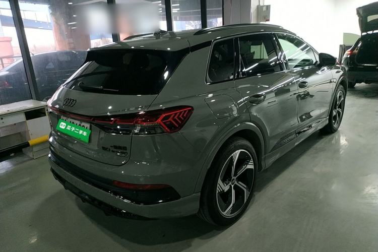 Used Audi Q4 e-tron 2024 50 e-tron quattro Creation Edition Midnight Exterior 5