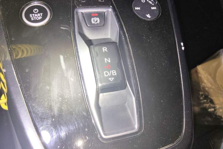 Used Audi Q4 e-tron 2024 50 e-tron quattro Creation Edition Midnight Gear Lever