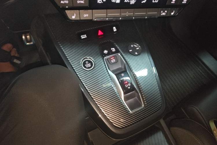 Used Audi Q4 e-tron 2024 40 e-tron Boundary Edition Gear Lever