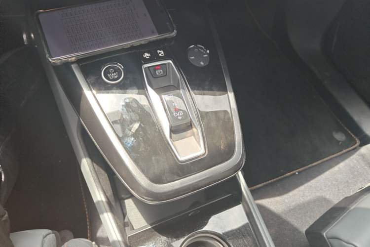 Used Audi Q4 e-tron 2024 40 e-tron Boundary Edition Gear Lever