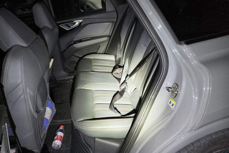 Used Audi Q4 e-tron 2024 50 e-tron quattro Creation Edition Midnight Interior 4