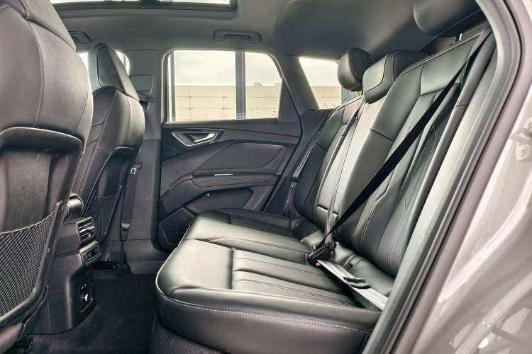 Used Audi Q4 e-tron 2024 40 e-tron Boundary Edition Interior 5