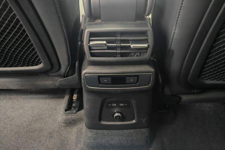 Used Audi Q4 e-tron 2024 40 e-tron Adventure Edition Interior 5