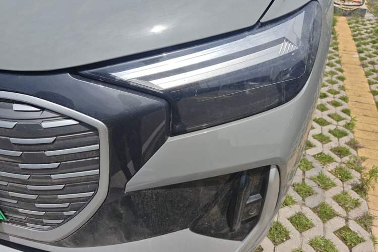 Used Audi Q4 e-tron 2024 40 e-tron Boundary Edition Left Front Headlight